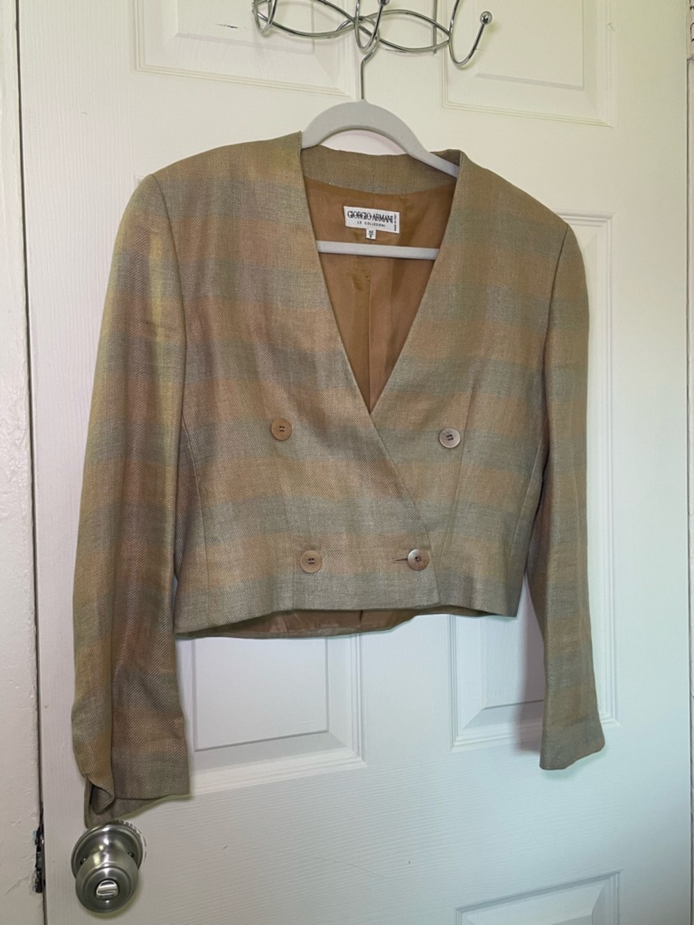 Giorgio Armani Le Collezioni Vintage Cropped Blazer in Tan and Blue
